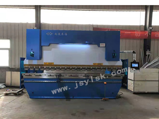 WE67K-200/3200數(shù)控折彎機