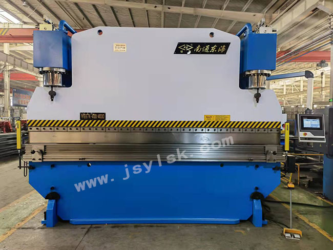 WE67K-200/3200數(shù)控折彎機
