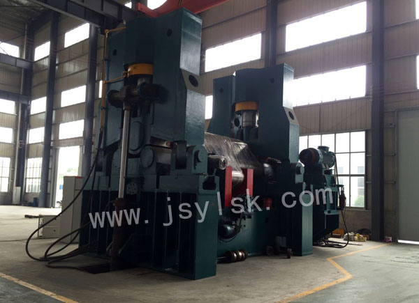 大型上輥萬能式卷板機(jī)