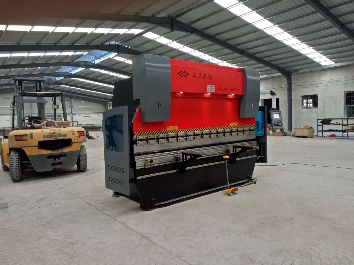 東海數(shù)控折彎機