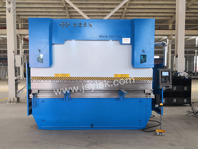 WE67K-250/3200數(shù)控折彎機(jī)